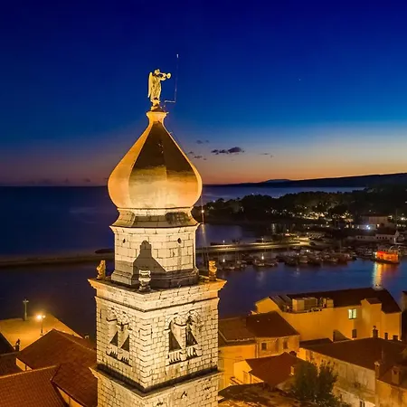 Beach Apartment شقة كرك